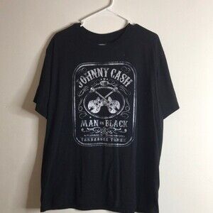 Johnny cash Man in black plain black T-shirt size medium